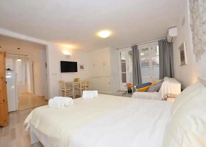 Mont 26 Apartament *